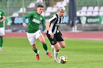 Берое и Локомотив Пловдив не се победиха в мач, белязан от спорна ситуация