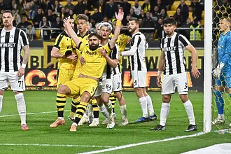 Заря, димки, интрига, добър футбол - дербито за Пловдив завърши без пълно щастие