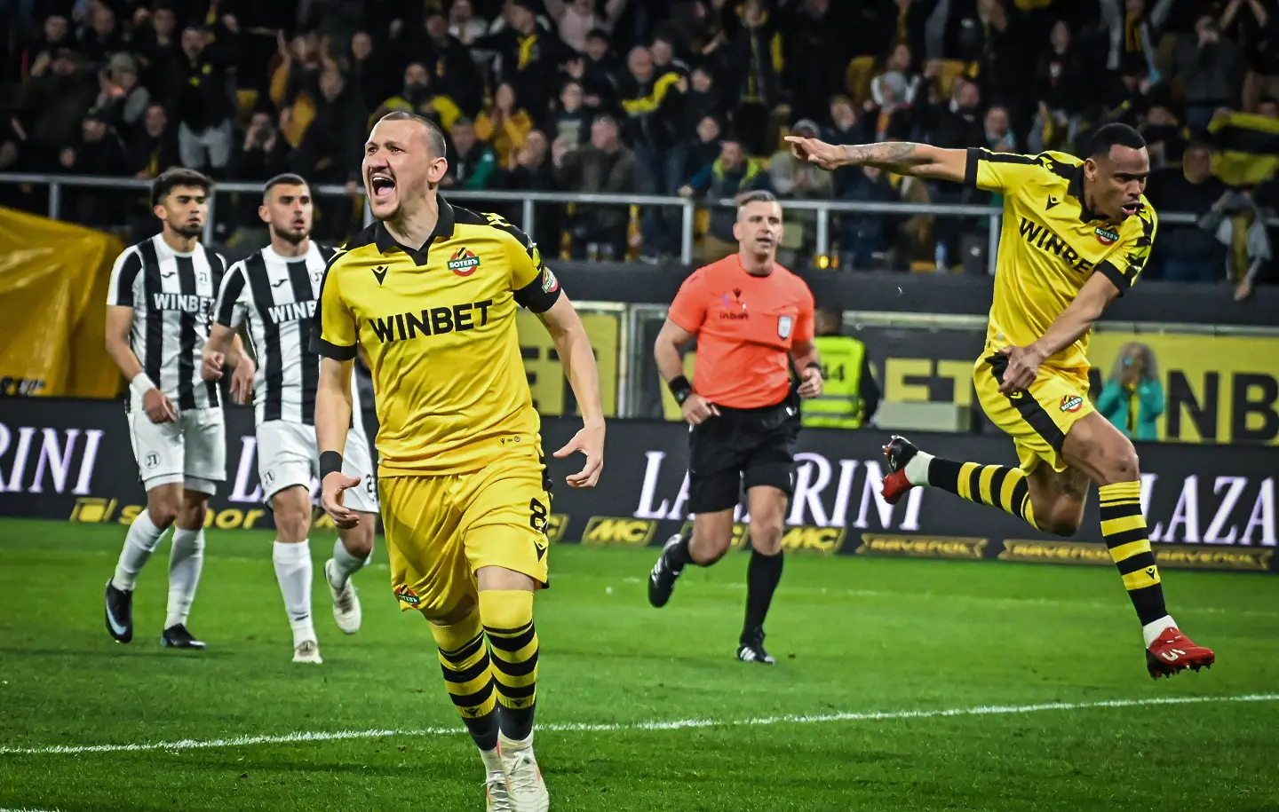 Тодор Неделев / startphoto.bg