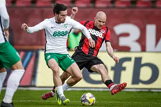 Обрат и още мъка за Берое, а Локомотив София ликува и бленува топ 8