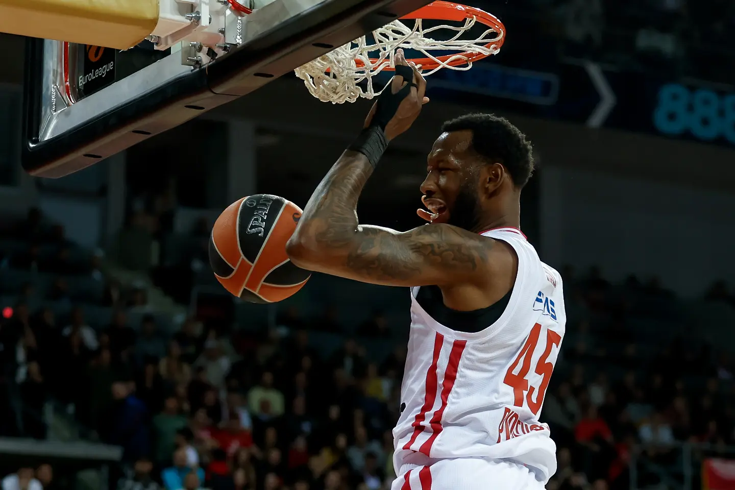 Донта Хол / startphoto.bg