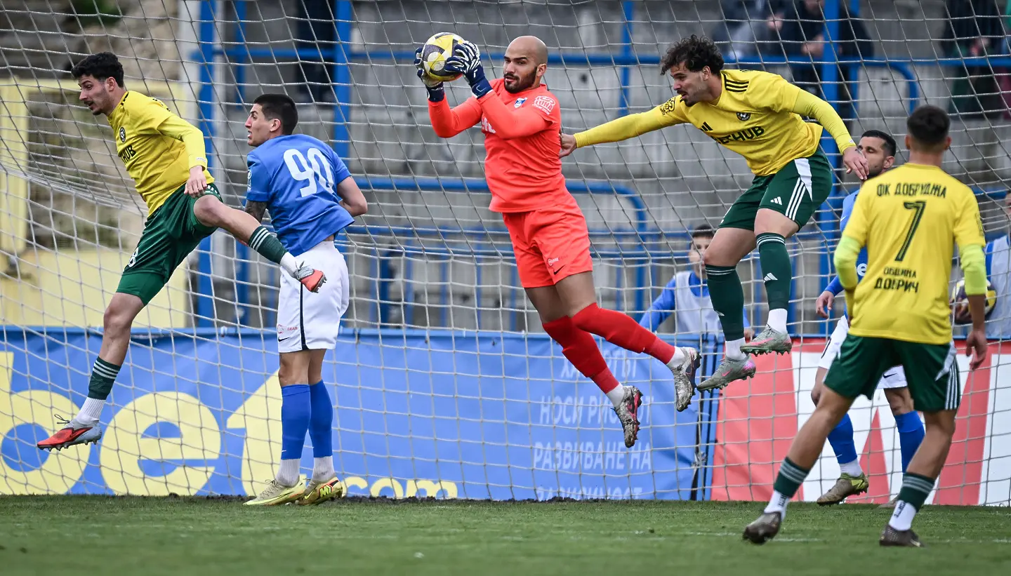 На живо: Спартак Варна - Добруджа (Състави)