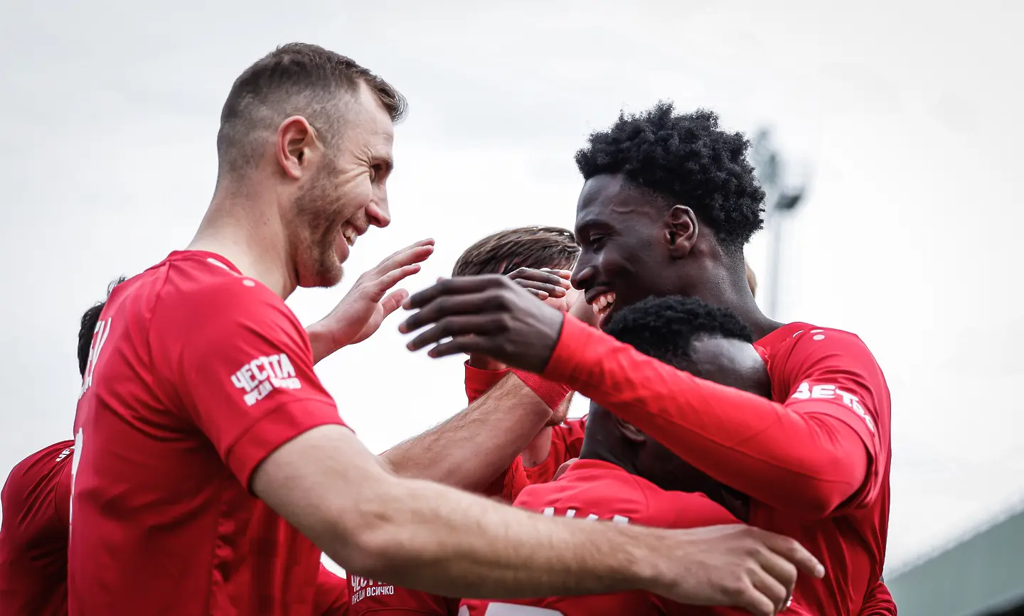 Атанас Илиев и Мамаду Диало / Getty Images