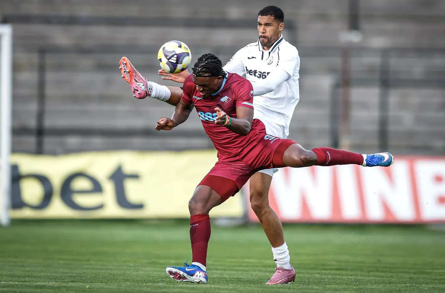 На живо: Славия - Септември (Състави)