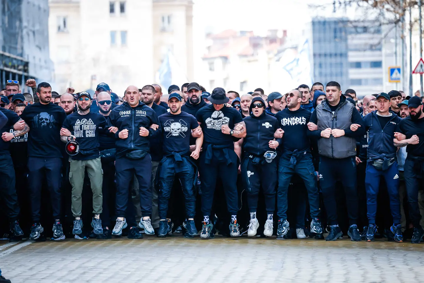 Шествието на феновете на Левски преди дербито с ЦСКА / startphoto.bg