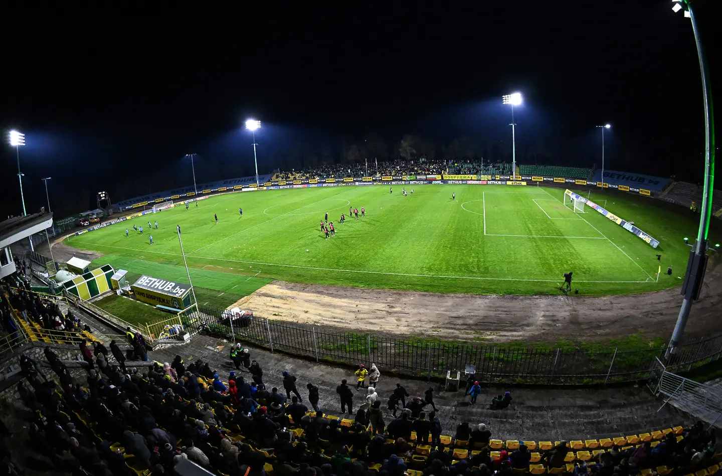 Стадион Дружба в Добрич / startphoto.bg