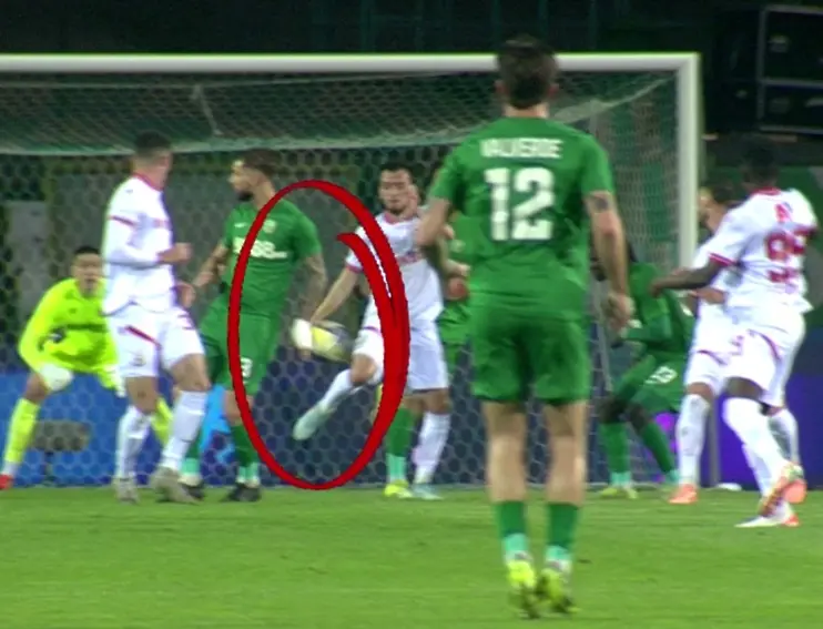 Адриан Лапеня