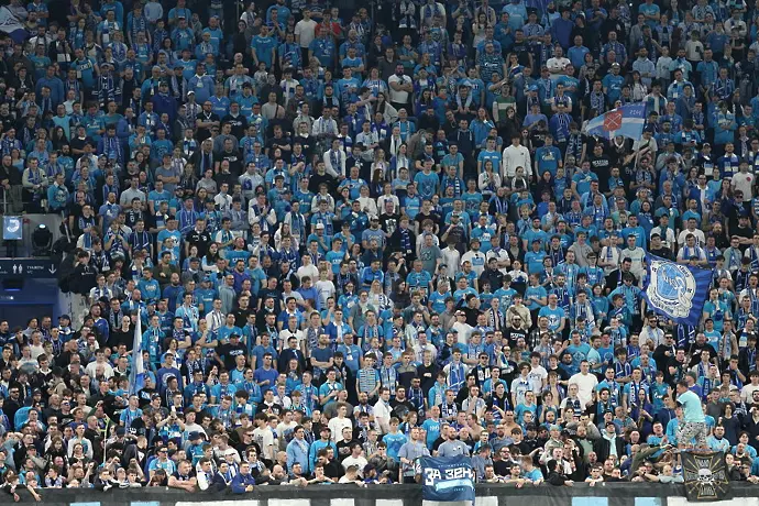 След секирата от УЕФА към християнската хореография - руска подкрепа за Звезда с Александър Невски