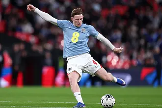 Манчестър Юнайтед се разделя с 8 играчи, за да купи 1