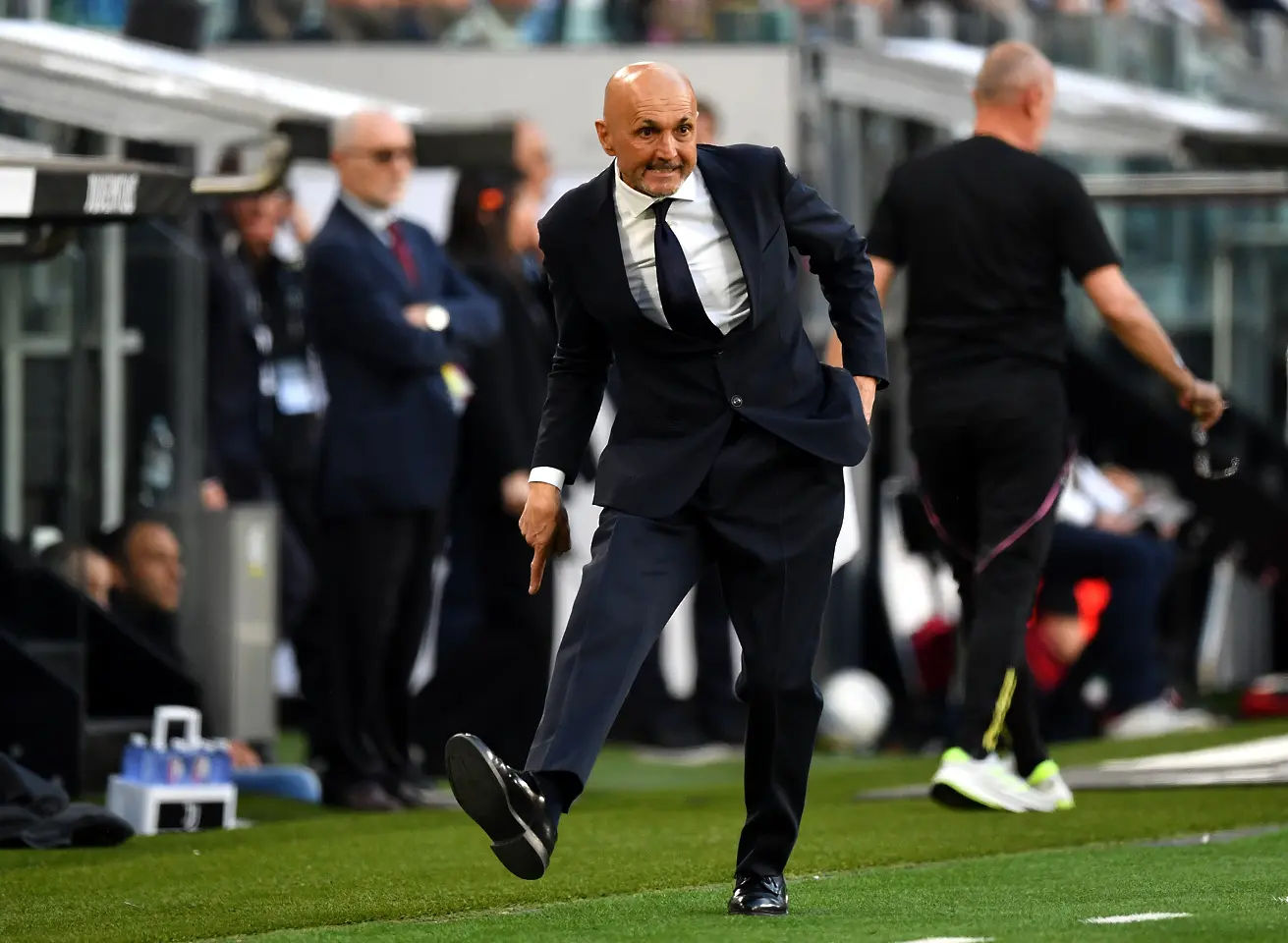 Ювентус и Спалети ще продължат заедно и занапред