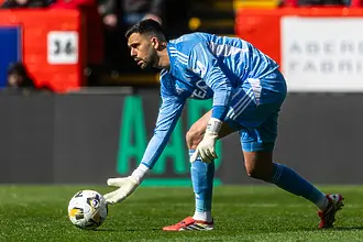 Митов и Абърдийн най-накрая победиха