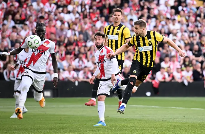 Райо Валекано с убедителен успех над АЕК Атина