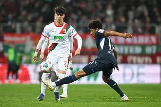 Аугсбург се провали срещу Хофенхайм - профука два гола аванс и дузпа