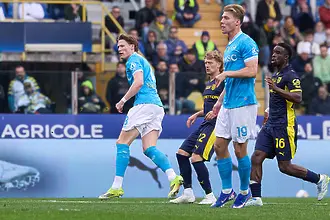 Победната серия на Наполи приключи с гол от съблекалнята