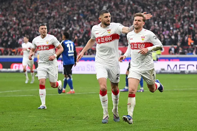 Щутгарт разнищи Хамбургер и излезе трети  