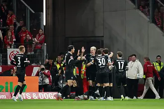 Фрайбург не позволи на Майнц да го изпревари