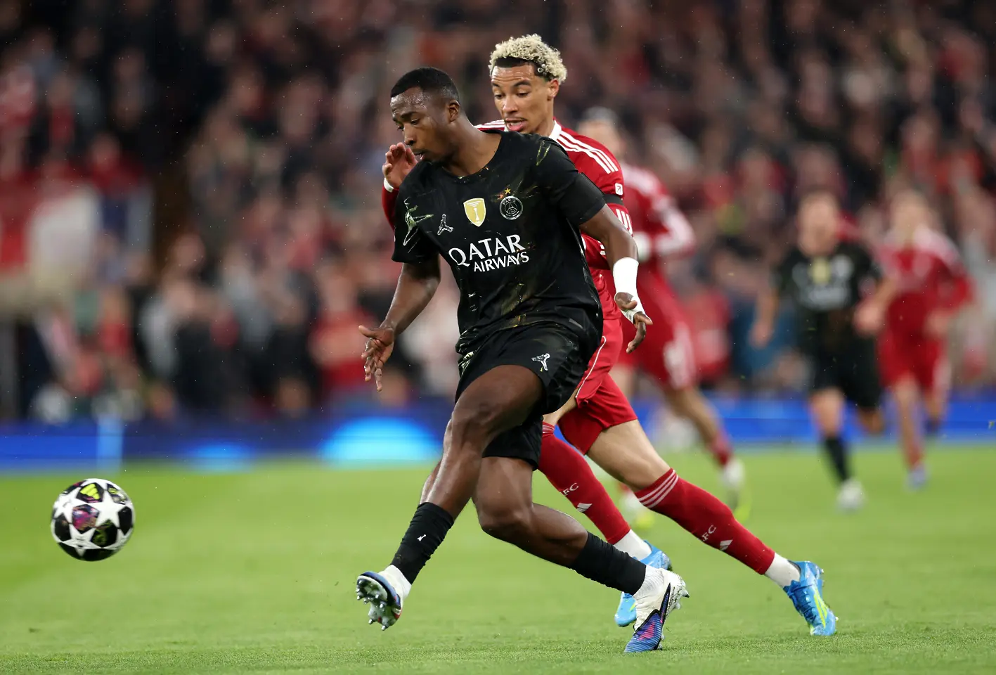 На живо: Ливърпул започва с Исак и Екитике срещу ПСЖ, Салах на пейката (Състави)