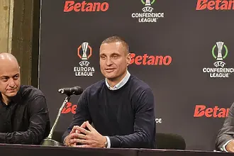 Легендата на Манчестър Юнайтед и Сърбия - Неманя Видич, застана пр...