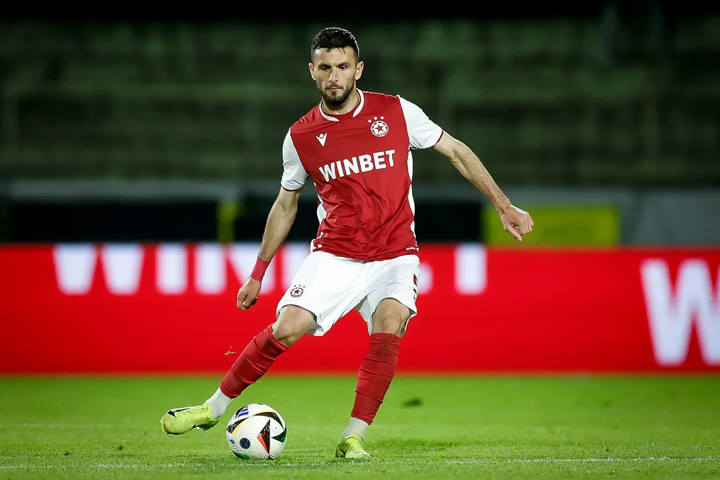 Лумбард Делова / startphoto.bg