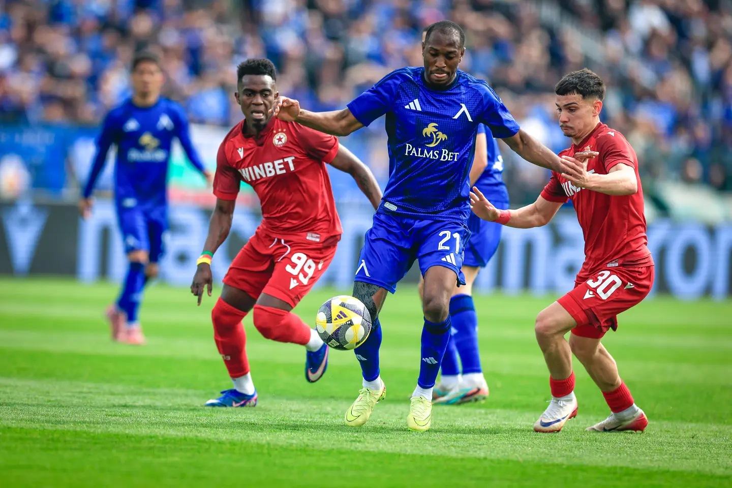 Алдаир, Джеймс Ето'о, Петко Панайотов, ЦСКА - Левски / startphoto.bg