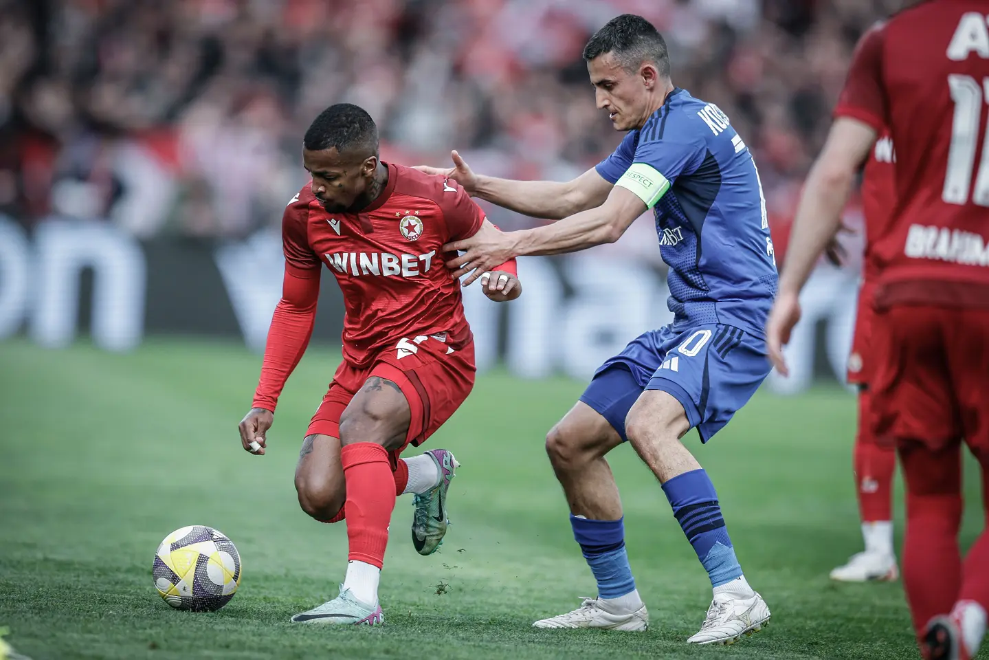 Пастор: Победата в дербито оправя всичко, но една грешка струва скъпо