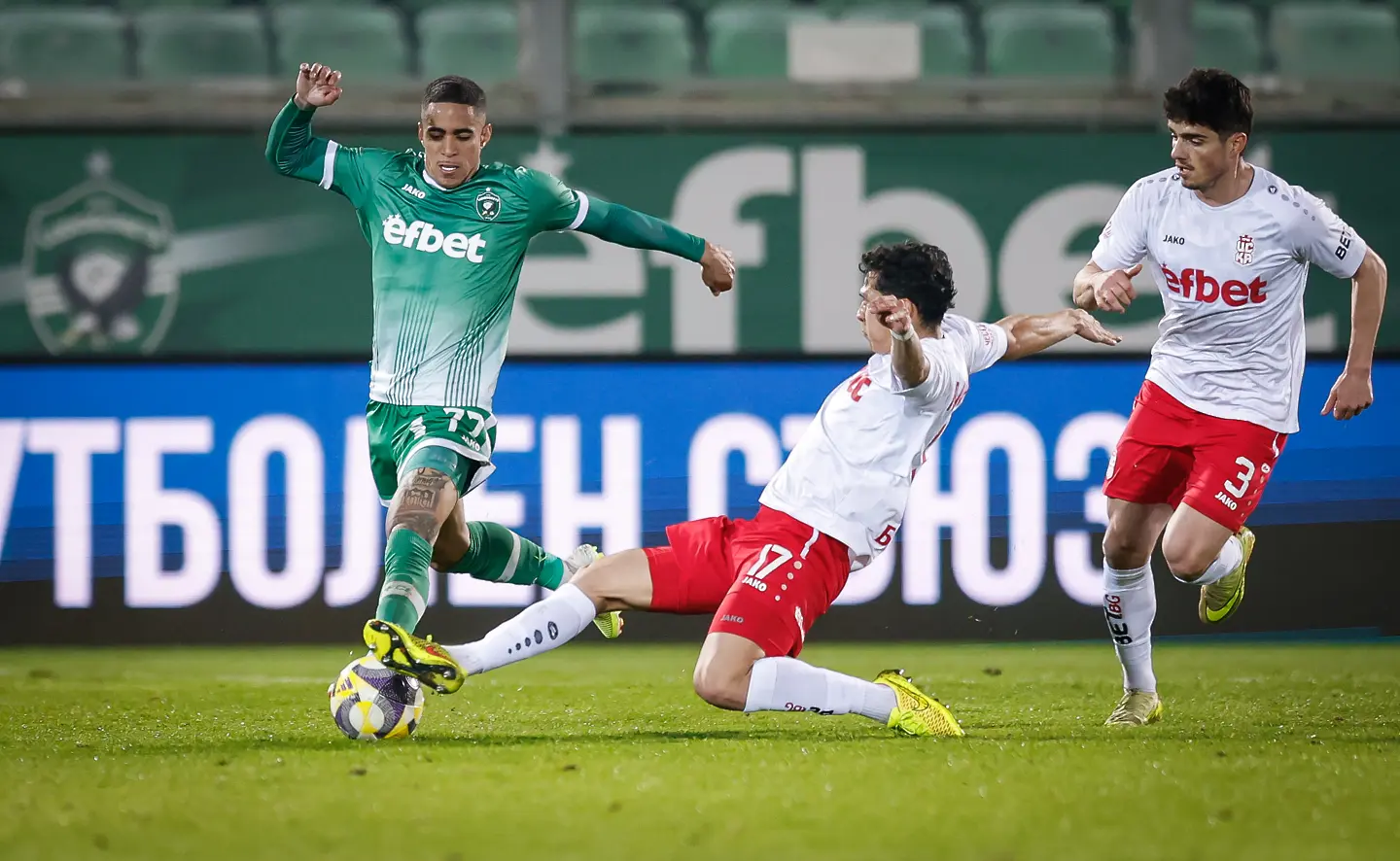 Ерик Маркус, Хосе Карлос Мартинес, Хуанми Карион / startphoto.bg