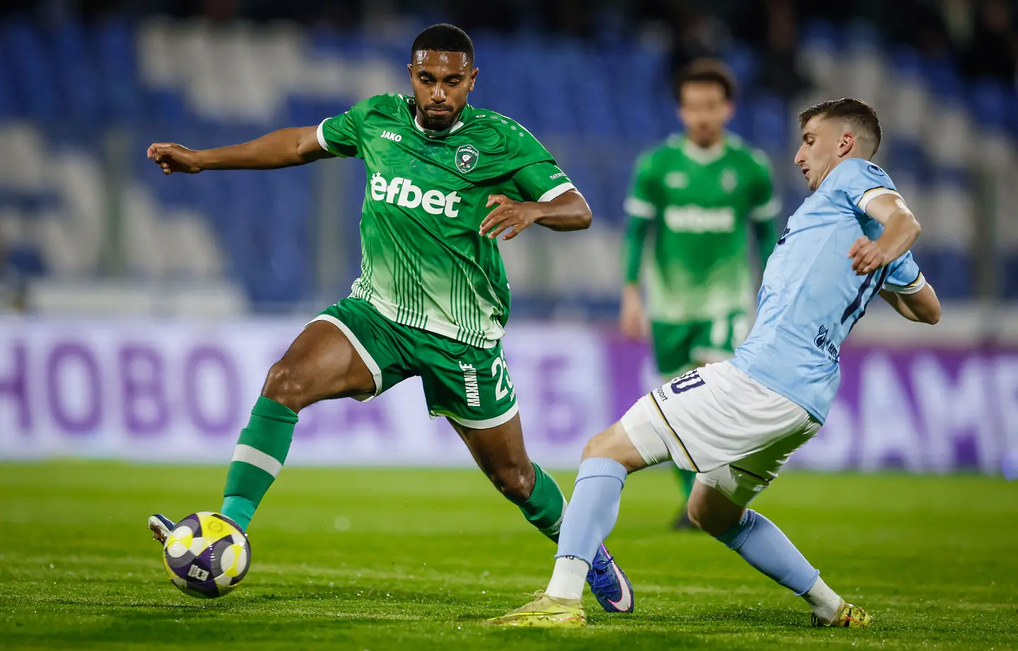 Дерой Дуарте срещу Светослав Ковачев / startphoto.bg 