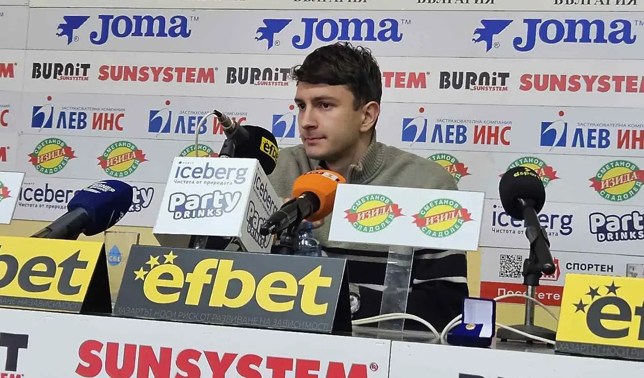 Звездата на Славия уклончив за своето бъдеще (ВИДЕО)