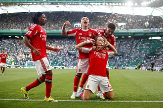 Бенфика спечели изключително драматичното дерби на Лисабон със С...