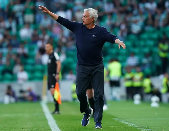 Първи разговор между Жорже Мендеш и Реал Мадрид за Жозе Моуриньо 