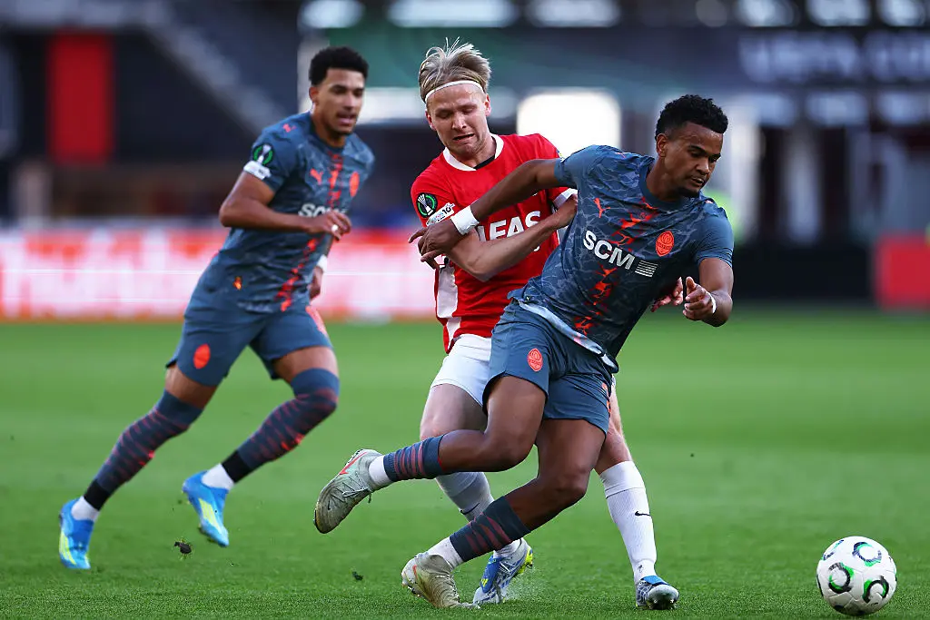 Препъникамък на Левски приключи с евротурнирите след голово шоу с Шахтьор