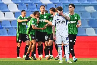 Комо влезе в криза и Шампионска лига се отдалечава след загуба от Сасуоло