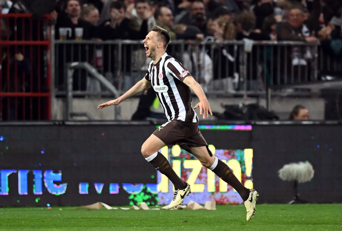 Карол Метс / Getty Images