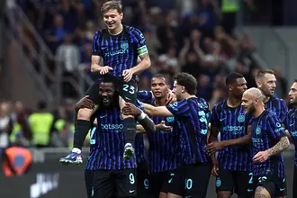 Интер победи Каляри с 3:0 на „Джузепе Меаца“ в мач от 33-ия кръг на С...