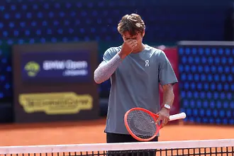 Зверев аут от домашния турнир в Мюнхен, Коболи го надигра и посвети победата на починал приятел