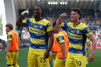 В златната среда: Парма удари Удинезе 