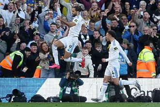 Груев влезе от пейката, Лийдс почти изписа Уулвс от Висшата лига