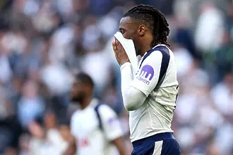 Тотнъм отново се издъни и направи равенство 2:2 с Брайтън у дома в м...