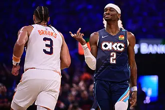 Шампионите маршируват на Запад (ВИДЕО)