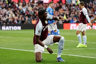 Астън Вила докосва Шампионска лига след трилър със Съндърланд