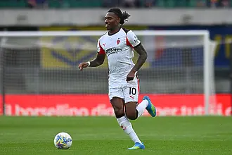 Куп меракли пред вратата на Милан за Леао