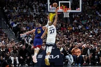 Минесота спря победния ход на Денвър и изравни серията (ВИДЕО)