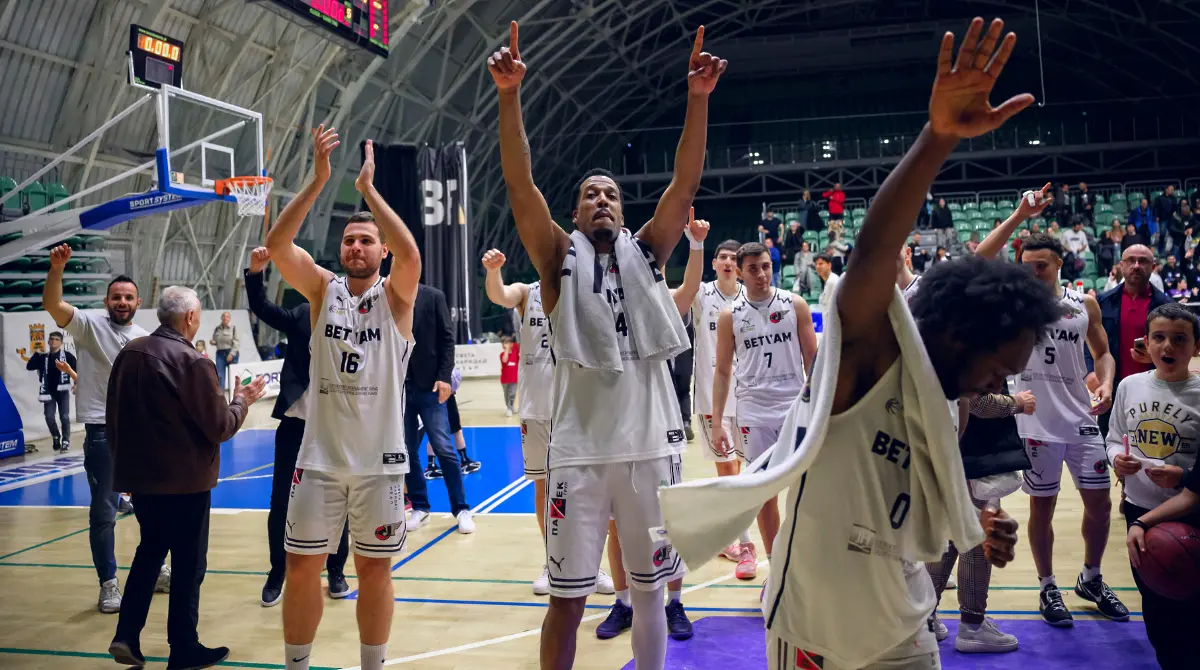 Силата на характера: Локомотив Пловдив с грандиозен обрат срещу Левски в битката за Топ 4