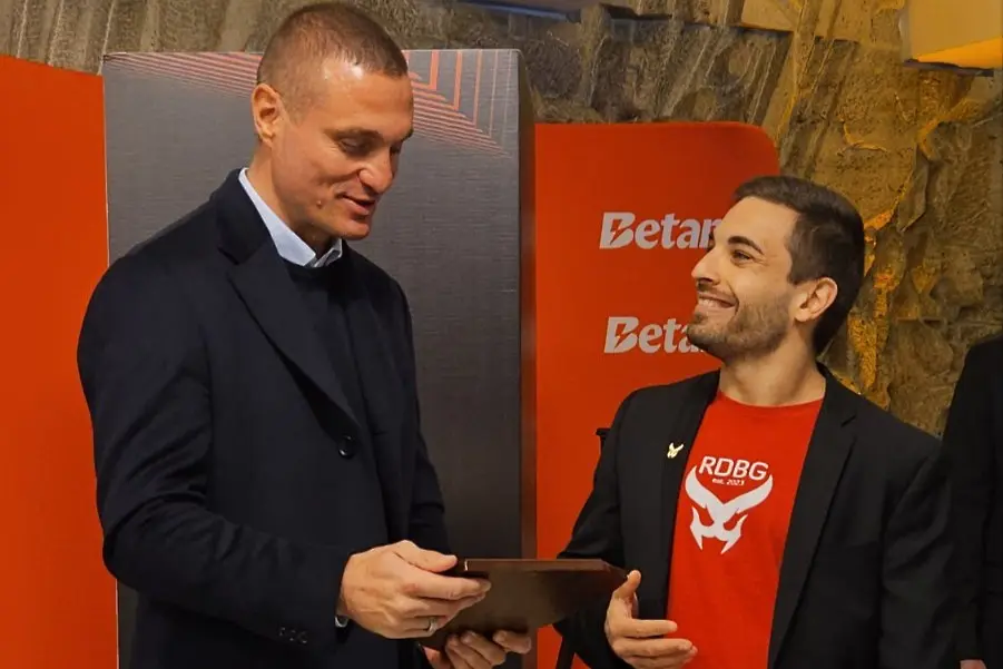 Неманя Видич, Стоян Стоянов / dsport.bg