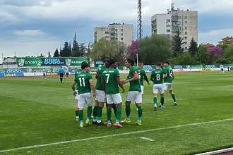 Берое се измъкна от опасната зона с класика срещу Славия