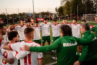 Националите по минифутбол разбиха домакините и поведоха групата си в Търгу Муреш