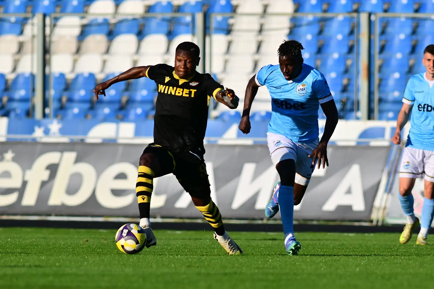 Самуел Калу, Давид Акинтола / facebook.com/botevplovdiv