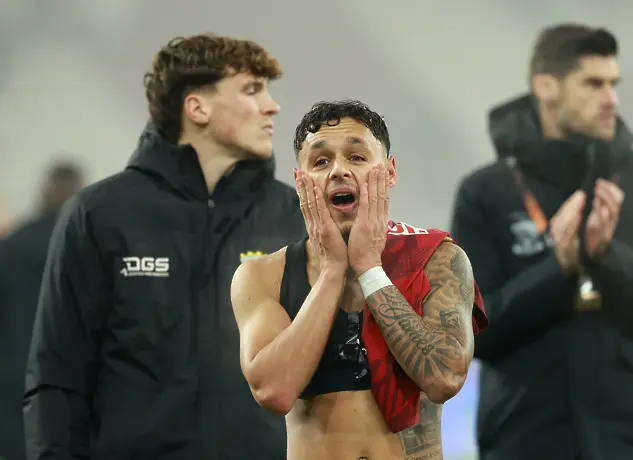 Хаос в Ередивизи: 133 мача може да се наложи да се преиграят