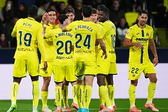 „Жълтата подводница“ зададе курс Шампионска лига