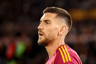 Раздялата с Раниери отприщи Рома към нови договори, първи е бившият капитан